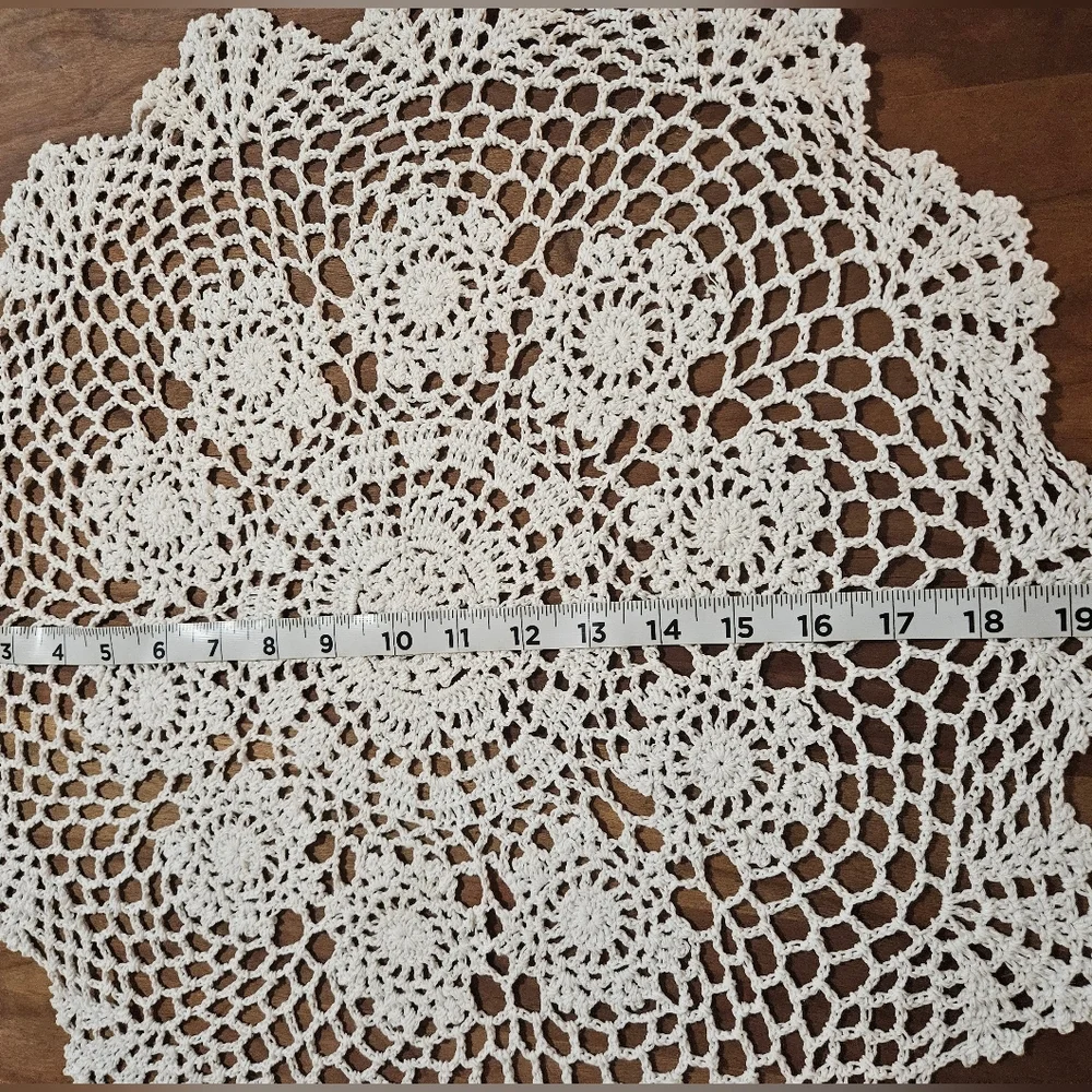 Handmade Crochet Flower Wall Decor Hancrafted Doily Retro Round White Placemat